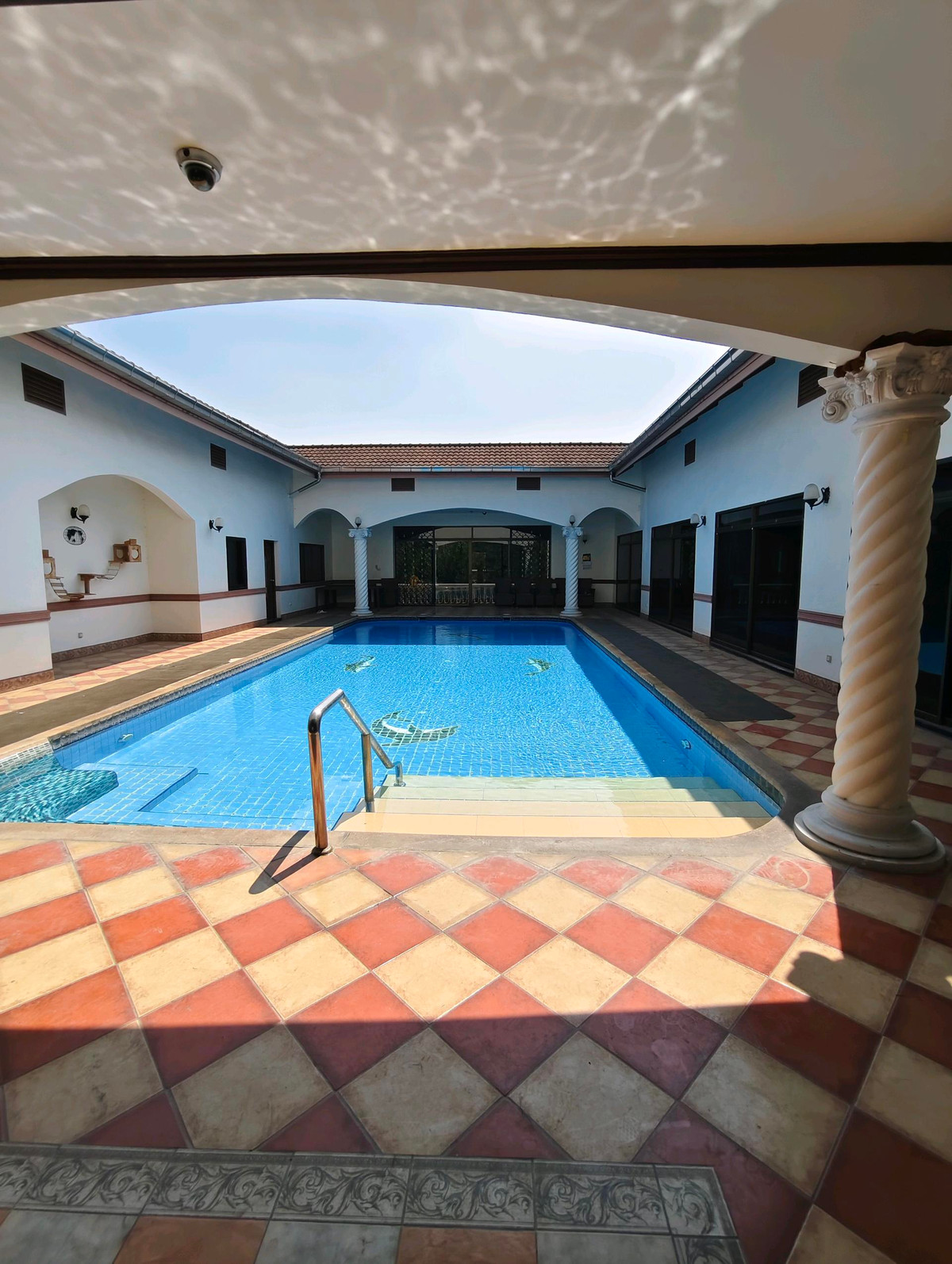 ขายพัทยา บางแสน ชลบุรี สัตหีบ : 🔥ขายด่วน🔥บ้านพูลวิลล่าพัทยา บนเนื้อที่ 1 ไร่ บ้านสุดหรู 3ชั้น 