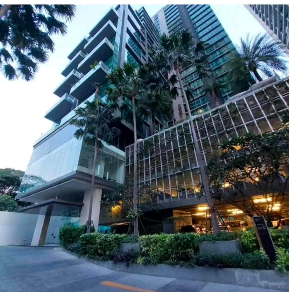 ขายคอนโดสุขุมวิท อโศก ทองหล่อ : ขาย-เช่า The room sukumvit 21

 ชั้น 5 ขนาด 50ตรม
 1 ห้องนอน 1 ห้องน้ำ 
เช่า 30,000บาท 
รวมส่วนกลาง ล่วงหน้า 1 เดือน ประกัน 2 เดือน

ขาย 6 ล้าน บาท
 
ตู้เสื้อผ้า
,โซฟา
,เตียงและที่นอน,
โต๊ะทำงาน และเก้าอี้ 
โต๊ะทานอาหาร และเก้าอี้
 ครัวบิลท์อิน
,เตาไฟฟ้า,