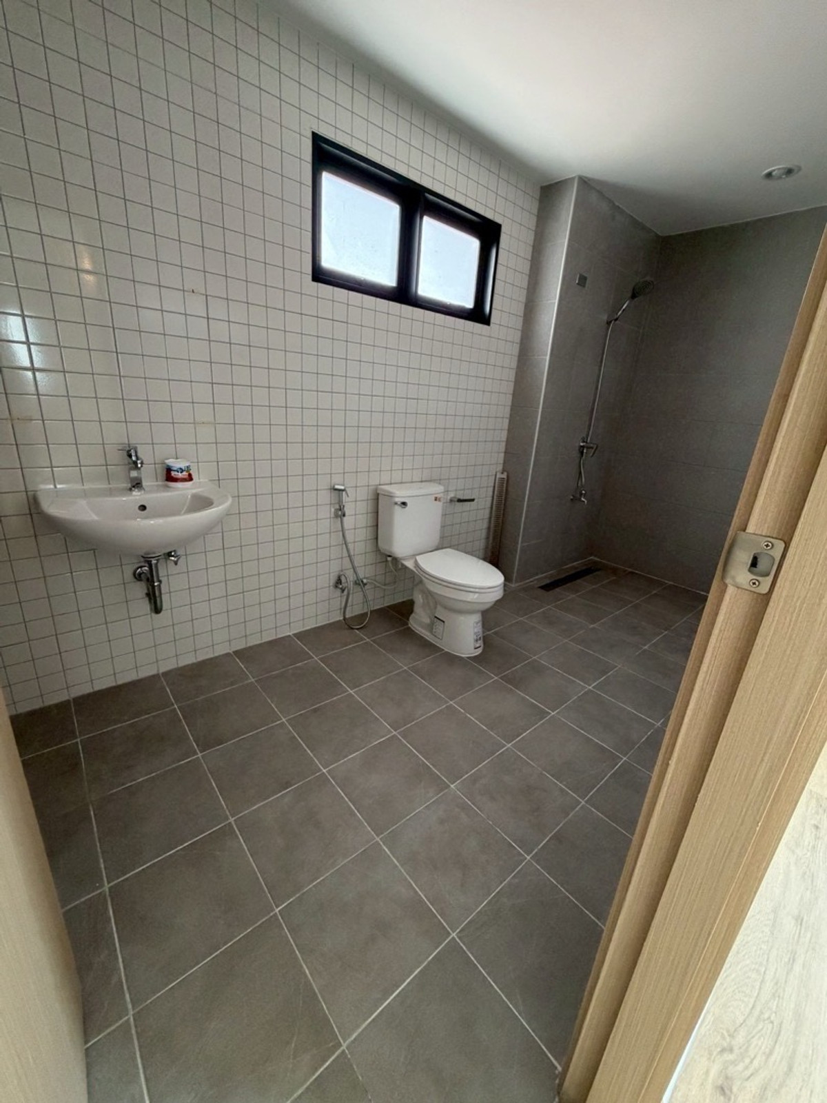 ขายบ้านรัชดา ห้วยขวาง : บ้านสร้างใหม่พร้อมขาย ทำเลใจกลางเมือง