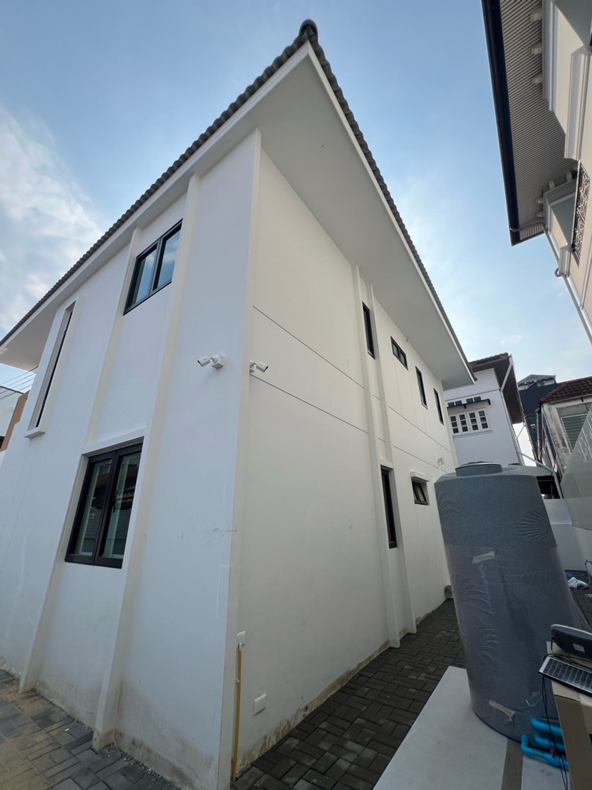 ขายบ้านรัชดา ห้วยขวาง : บ้านสร้างใหม่พร้อมขาย ทำเลใจกลางเมือง