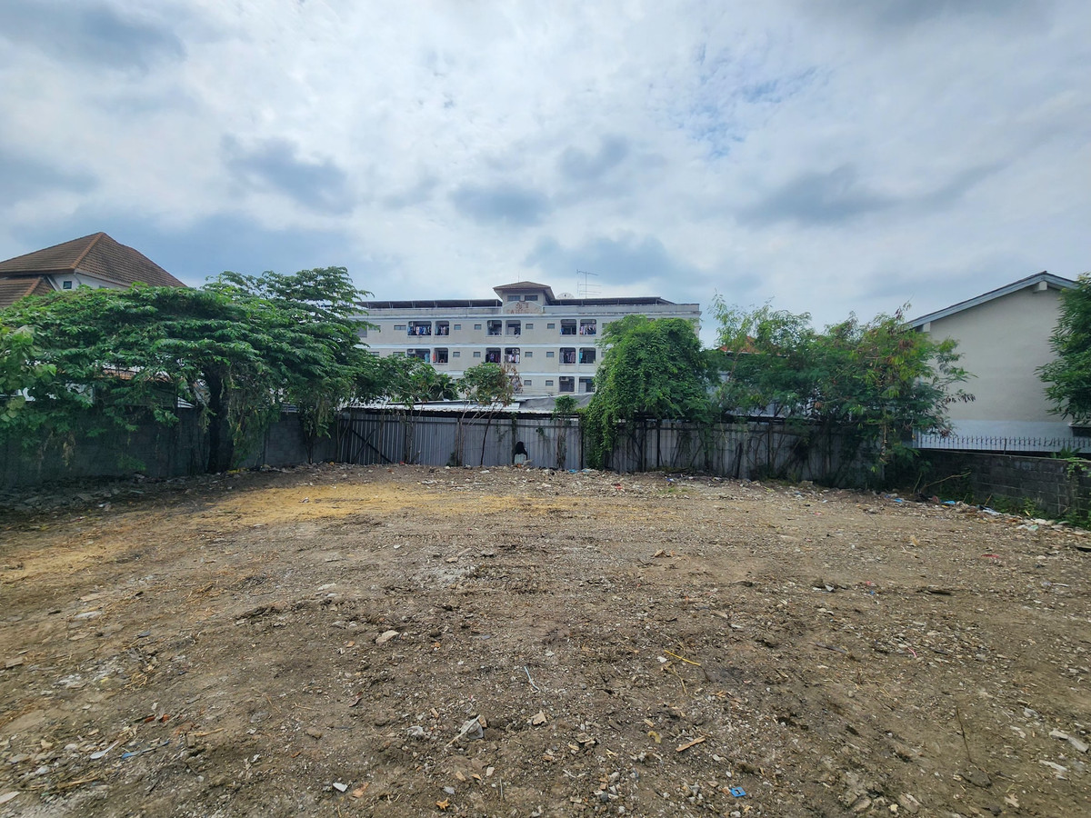 For RentLandOnnut, Udomsuk : 🔥Best Deal🔥Land for rent, Soi Sukhumvit 64, near BTS Punnawithi, area 97 sq m., rent 20,000 baht/month.
