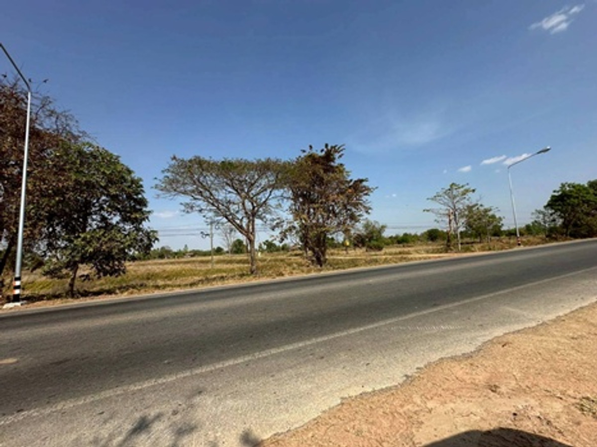 ขายที่ดินขอนแก่น : ขายที่ดินเปล่า พื้นที่ 23-3-19 ไร่ ถนนเจนจบทิศ ( ทางหลวง 2440 เมืองพล-หนองสองห้อง) ตำบลหนองเม็ก อำเภอหนองสองห้อง จังหวัดขอนแก่น ราคาขาย 35,696,256 บาท