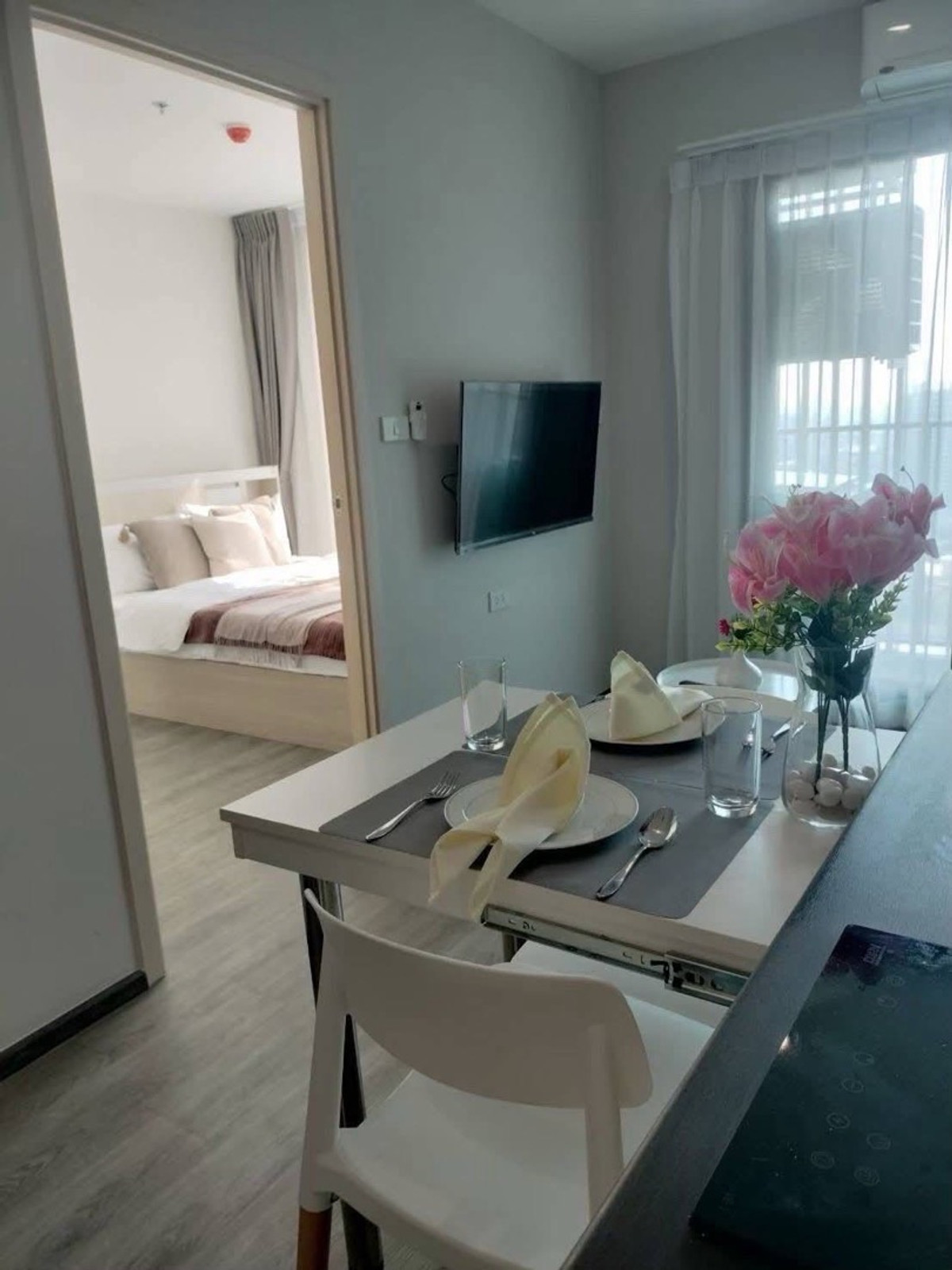 For RentCondoPattanakan, Srinakarin : For rent: Rich Park @ Triple Station.