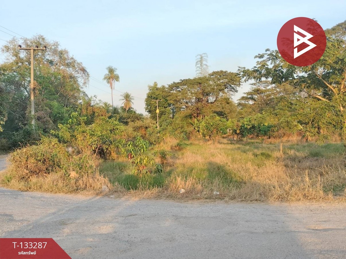 For SaleLandPhitsanulok : Beautiful plot of land for sale, area 2 rai 3 ngan 21 square wa, Ban Don, Phitsanulok, cheap price.