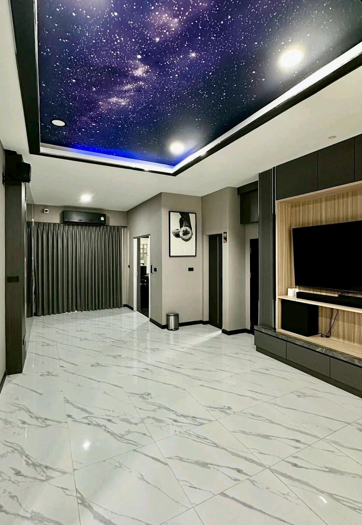 ขายทาวน์โฮมเลียบทางด่วนรามอินทรา : 🏬ขายด่วน!! บ้านหลังมุม ทำเลทองกลางเมือง รีโนเวทสวยพร้อมอยู่✨️โครงการบ้านกลางเมือง S-Sense พระราม 9 - ลาดพร้าว✨️ 33ตร.ม เพียง8.5ล้าน💵💵 โทรด่วน 0655193596 ปัน