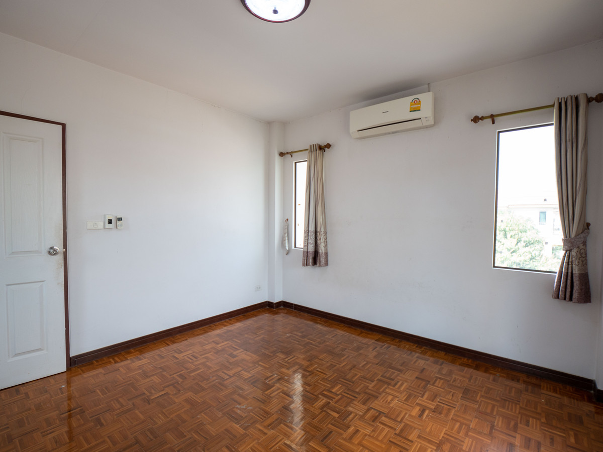 For RentHouseNonthaburi, Bang Yai, Bangbuathong : #Single house for sale #Single house for rent #Fueangsuk Village 5, corner plot 101.9 sq m.