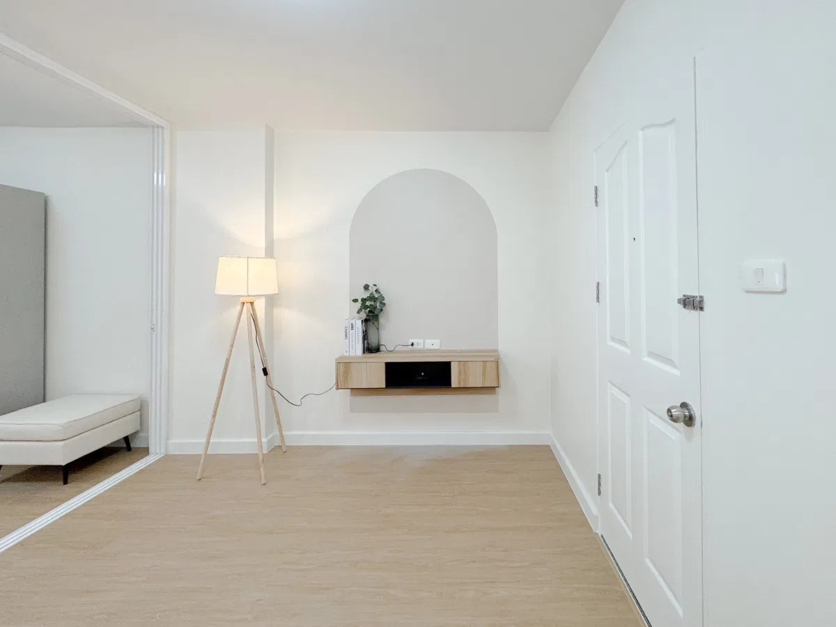 For SaleCondoLadprao, Central Ladprao : Condo for sale, Chokchai Ruammit, beautiful room with all new furniture.