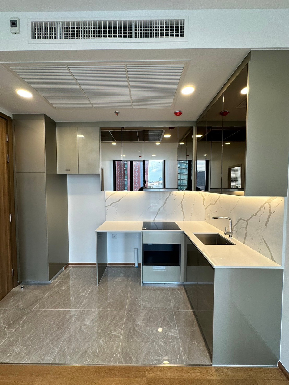 ขายคอนโดราชเทวี พญาไท : ห้องหลุด 2 นอน 2 น้ำ Wish Signature II