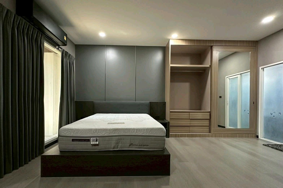 ขายทาวน์โฮมเลียบทางด่วนรามอินทรา : 🏬ขายด่วน!! บ้านหลังมุม ทำเลทองกลางเมือง รีโนเวทสวยพร้อมอยู่✨️โครงการบ้านกลางเมือง S-Sense พระราม 9 - ลาดพร้าว✨️ 33ตร.ม เพียง8.5ล้าน💵💵 โทรด่วน 0655193596 ปัน