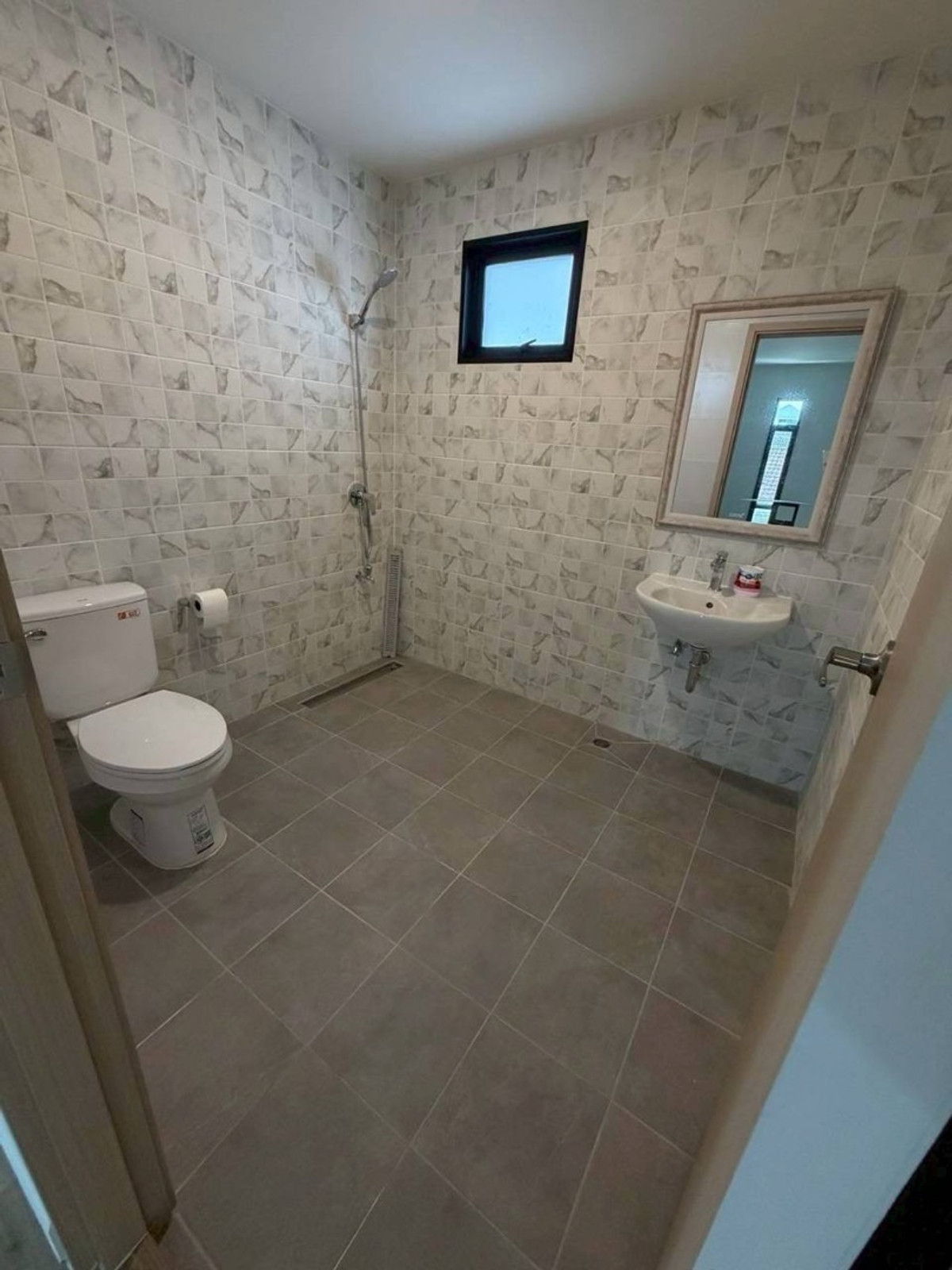 ขายบ้านรัชดา ห้วยขวาง : บ้านสร้างใหม่พร้อมขาย ทำเลใจกลางเมือง