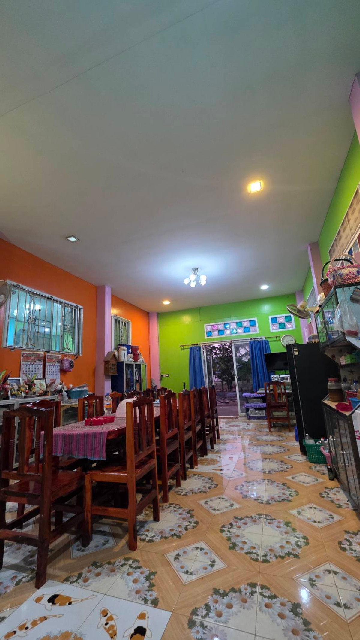 ขายบ้านสกลนคร : บ้านพร้อมที่ดิน เนื้อที่ 1 ไร่ 275 ตารางเมตร