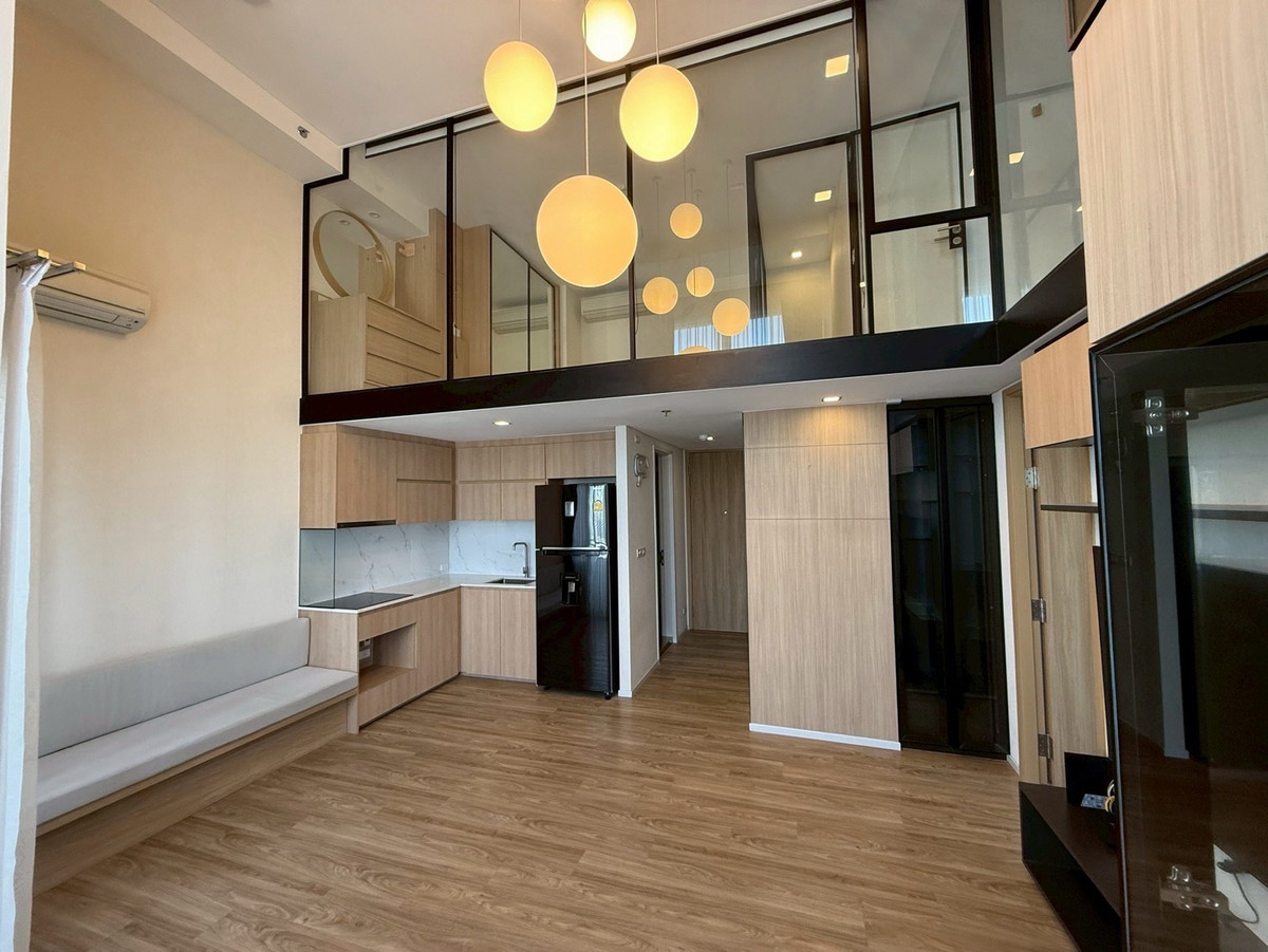 For SaleCondoOnnut, Udomsuk : 2 Bedroom Duplex Condo for Sale 80 sq.m Corner Unit near BTS On Nut at Siamese S48 Suitable for Living or Investment