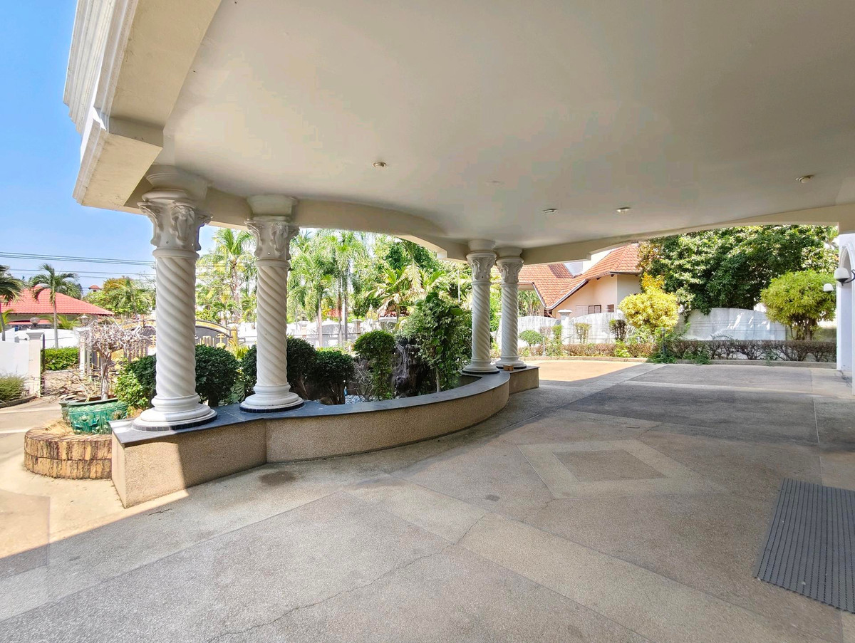 ขายพัทยา บางแสน ชลบุรี สัตหีบ : 🔥ขายด่วน🔥บ้านพูลวิลล่าพัทยา บนเนื้อที่ 1 ไร่ บ้านสุดหรู 3ชั้น 