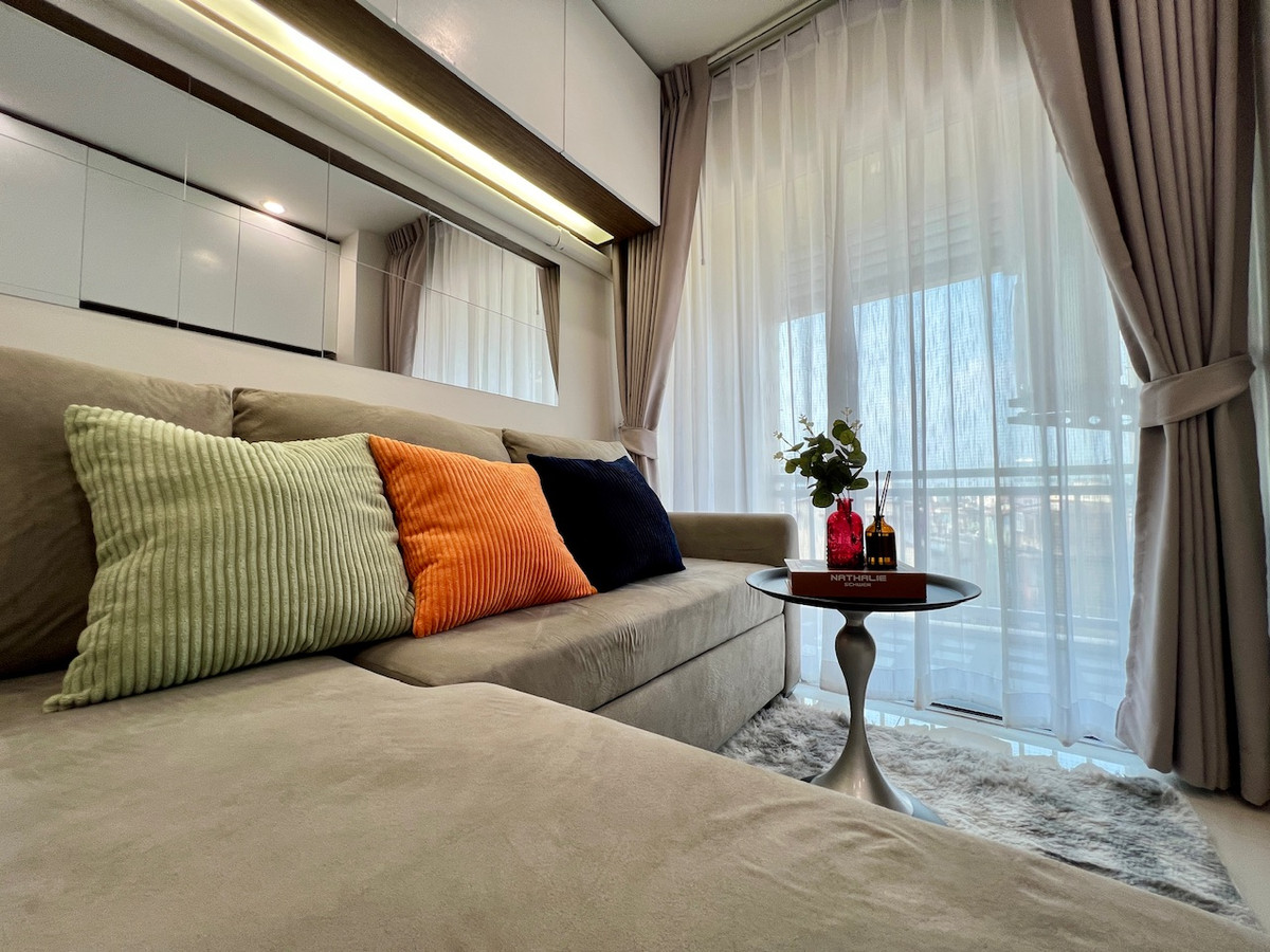 ขายคอนโดวงเวียนใหญ่ เจริญนคร : 𝑪𝒊𝒕𝒓𝒊𝒏𝒆 𝑺𝒂𝒕𝒉𝒐𝒓𝒏-𝑻𝒂𝒌𝒔𝒊𝒏   🎗️ซิทรีน สาทร-ตากสิน🎗️  #ห้องใหญ่ 🎯แต่งใหม่ ย้ายเข้าอยู่ได้ทันที 🚝200mถึง #𝑩𝑻𝑺วงเวียนใหญ่