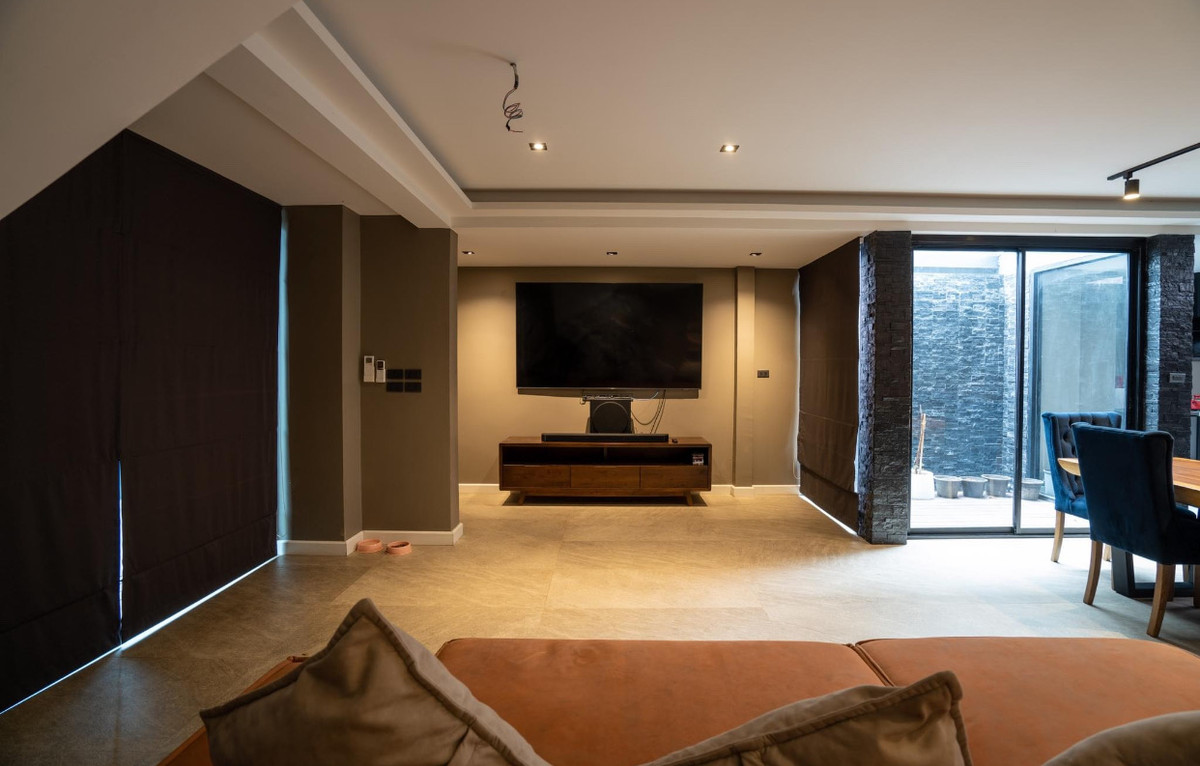 For SaleHouseChokchai 4, Ladprao 71, Ladprao 48, : FOR SALE HOUSE 4 BEDROOM 5 BATHROOM 250 SQ.M -- READY TO MOVE IN --