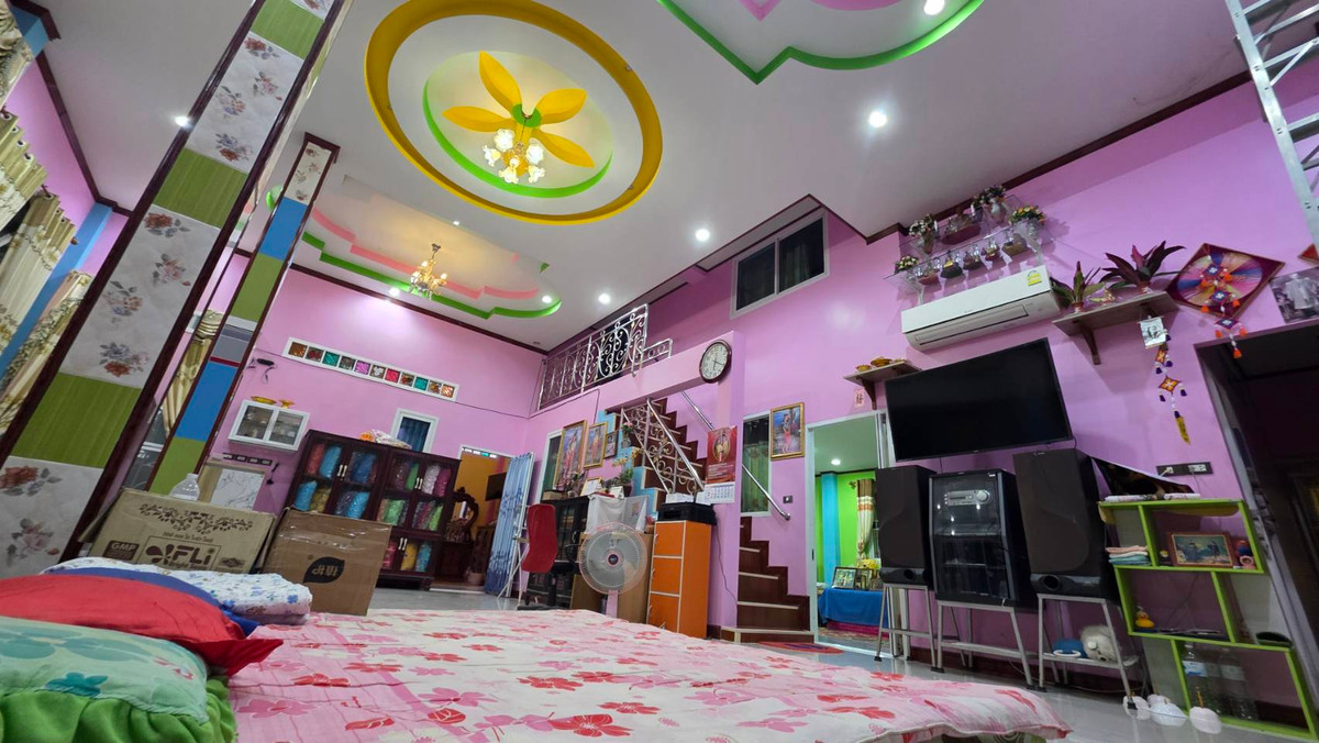 ขายบ้านสกลนคร : บ้านพร้อมที่ดิน เนื้อที่ 1 ไร่ 275 ตารางเมตร