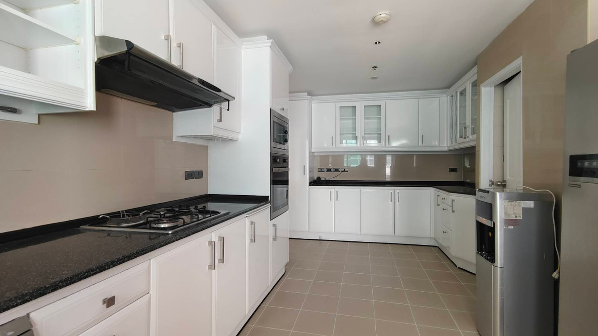 For RentSukhumvit, Asoke, Thonglor : For Rent: GM Tower (Pet Friendly) - 150,000 THB [MKr260221]