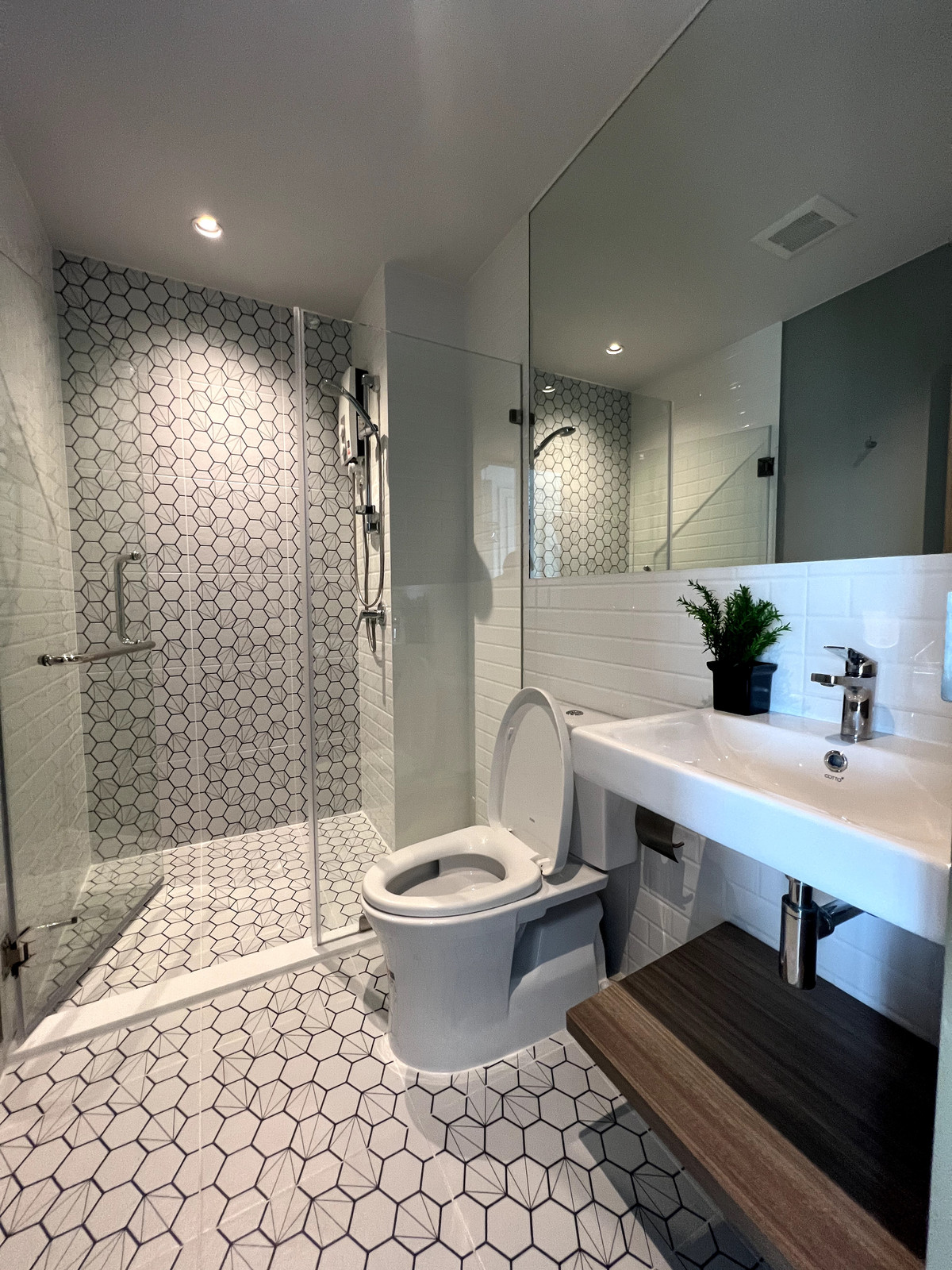 ให้เช่าคอนโดท่าพระ ตลาดพลู วุฒากาศ : ให้เช่าคอนโดแถวสาทร ท่าพระ ห้องกว้าง วิวดี สิ่งอำนวยความสะดวกครบจบใกล้ BTS ตลาดพลู