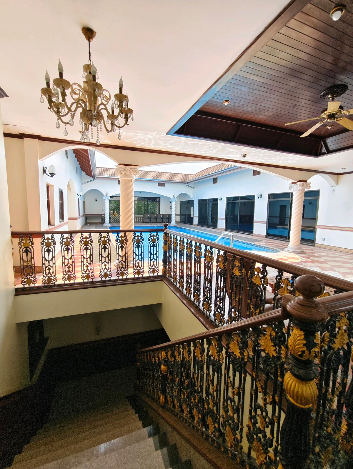 ขายพัทยา บางแสน ชลบุรี สัตหีบ : 🔥ขายด่วน🔥บ้านพูลวิลล่าพัทยา บนเนื้อที่ 1 ไร่ บ้านสุดหรู 3ชั้น 