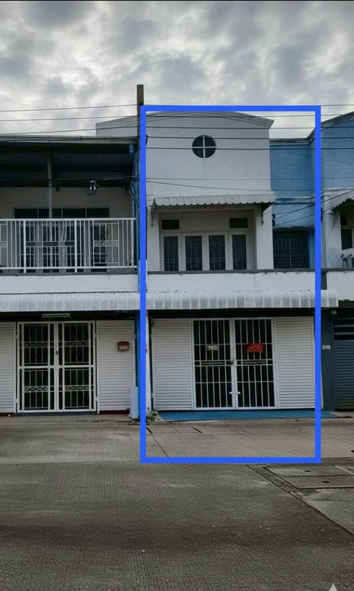 ให้เช่าทาวน์โฮมสมุทรปราการ สำโรง : ขาย/ให้เช่าทาวน์เฮ้าส์ 2 ชั้น 16 ตารางวาซอยศรีด่าน 17  เยื้องแม็คโครและบิ๊กซี ศรีนครินทร์ สนใจติดต่อ 082-3223695