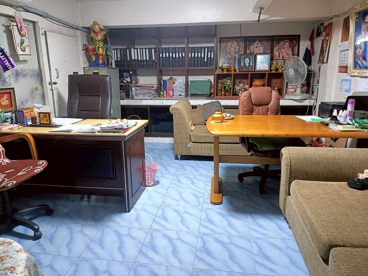 For SaleShop HouseBang kae, Phetkasem : 95710 - Commercial building for sale, 4 floors + rooftop, 2 units, 28 sq m, corner room.