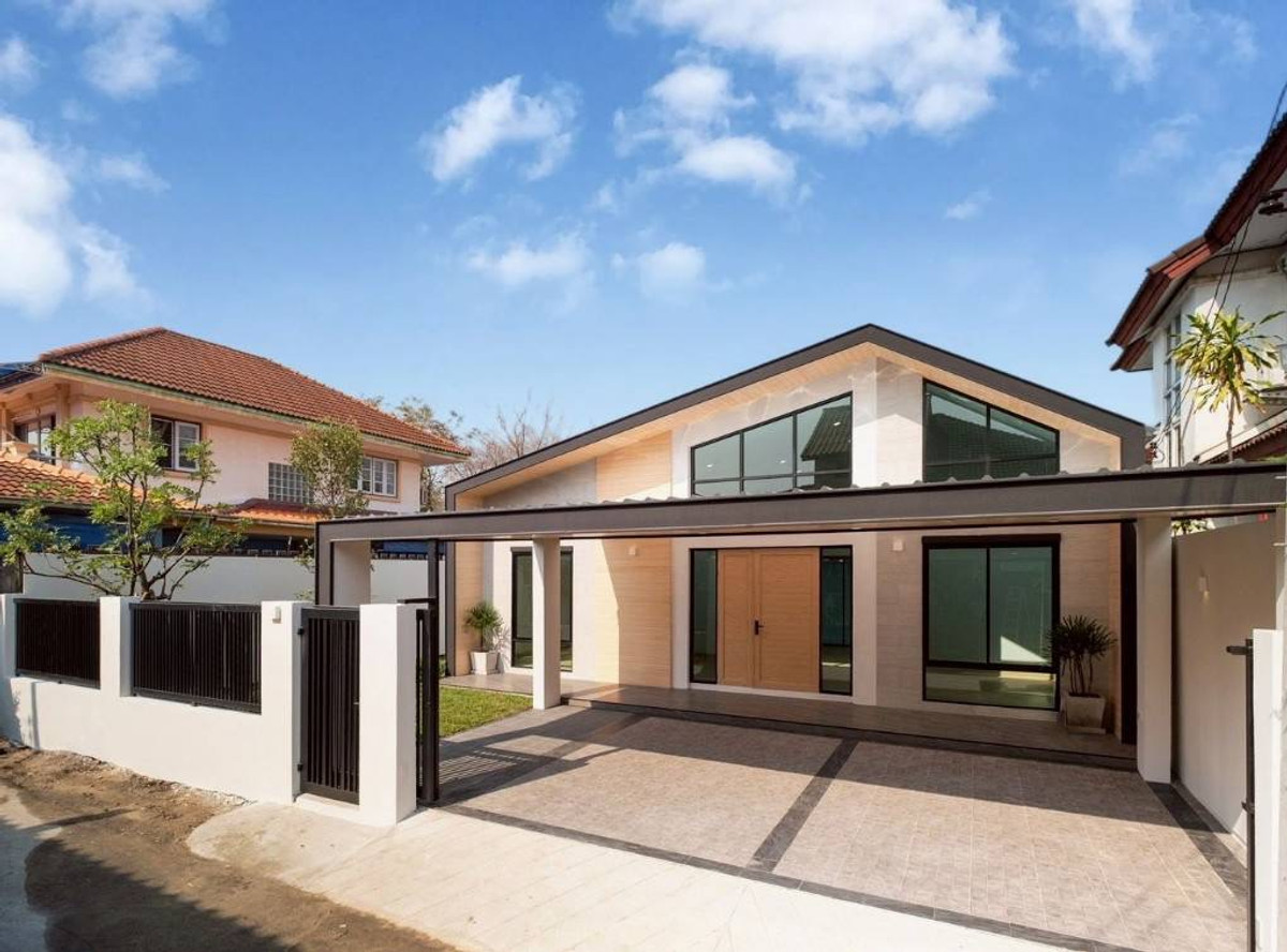 For SaleHouseKaset Nawamin,Ladplakao : Newly renovated detached house Thanasin Village Nawamin 68