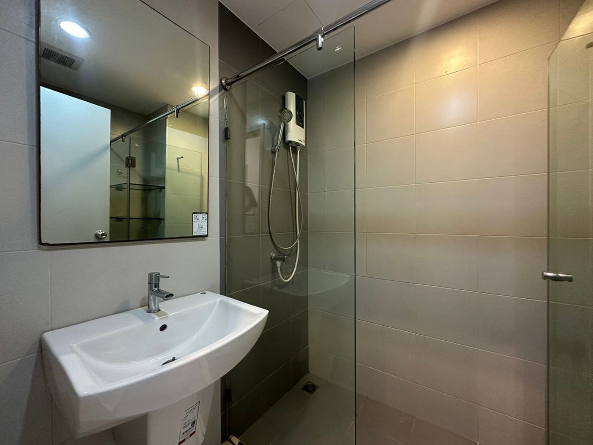 ให้เช่าคอนโดบางนา แบริ่ง ลาซาล : ห้องเเต่งบิ้วอินสวย ชั้นสูง เช่า Studio, 1 ห้องน้ำ ไอดีโอ โมบิ สุขุมวิท อีสท์เกต