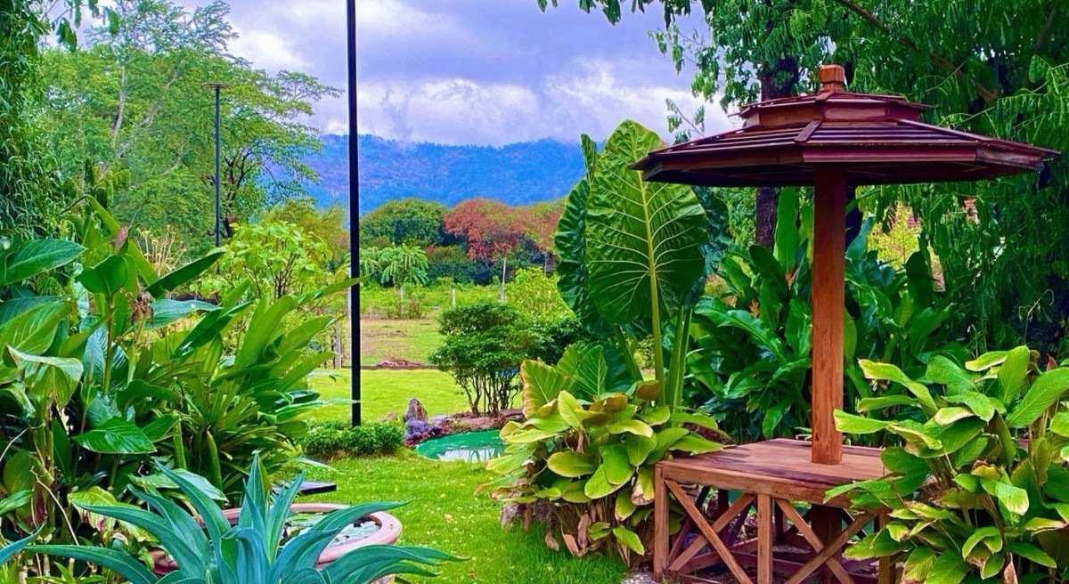 ขายกิจการโรงแรม & กิจการอพาร์ตเมนต์นครนายก : ขายธุรกิจรีสอร์ต พร้อมบ้าน 1 หลัง นครนายก ใกล้เขื่อนขุนด่าน 7 หลัง สร้างใหม่ รายได้ 6 หลักต่อเดือน