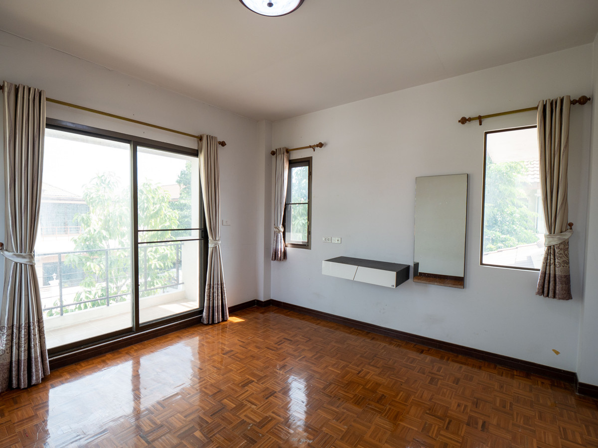 For RentHouseNonthaburi, Bang Yai, Bangbuathong : #Single house for sale #Single house for rent #Fueangsuk Village 5, corner plot 101.9 sq m.