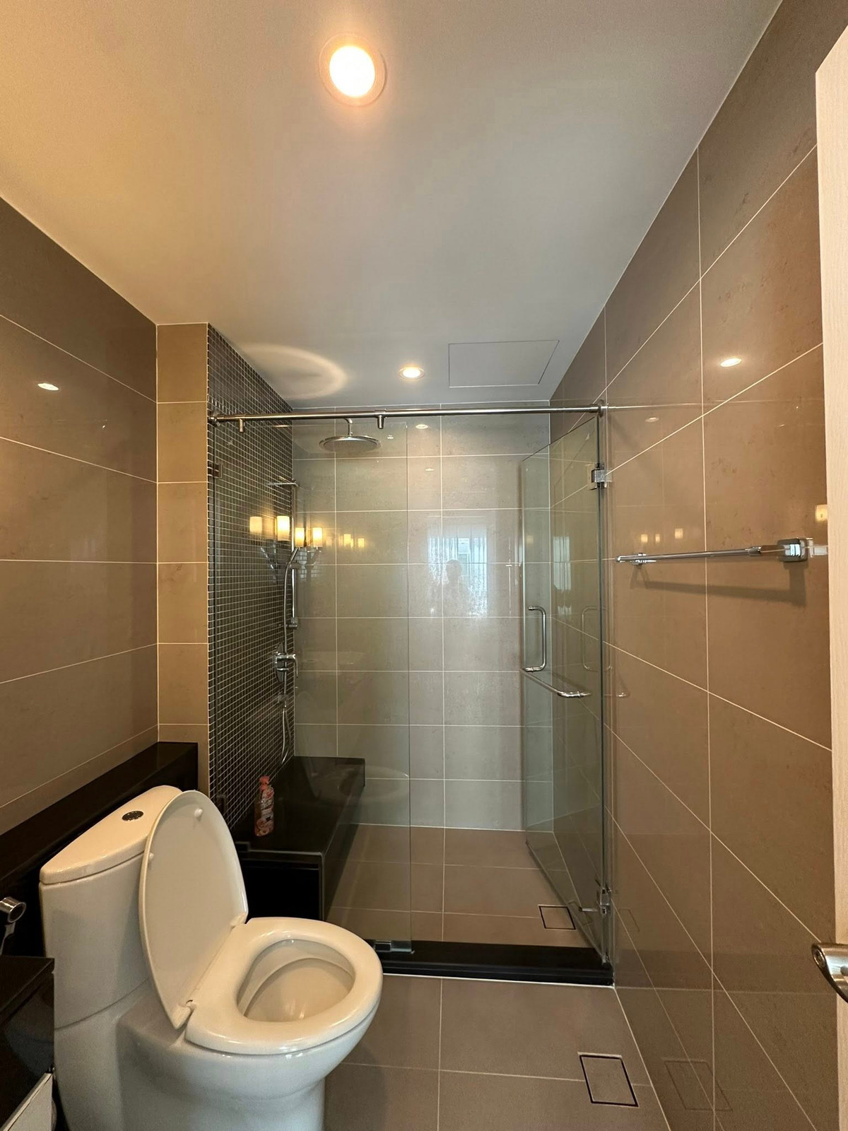 ขายคอนโดพระราม 9 เพชรบุรีตัดใหม่ RCA : 💰 รับค่าเช่าทันที! ขายพร้อมผู้เช่า/Sale With Tenant : Supalai Wellington 2 (ศุภาลัย เวลลิงตัน 2)  - 1 ห้องนอน LC118