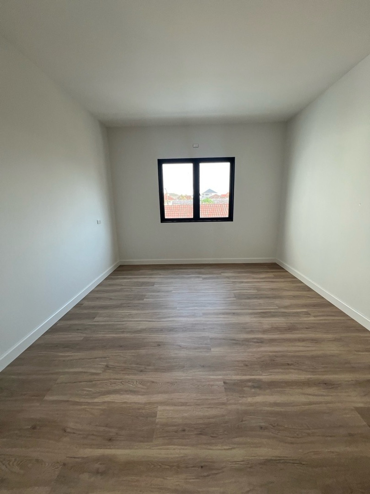 ขายบ้านรัชดา ห้วยขวาง : บ้านสร้างใหม่พร้อมขาย ทำเลใจกลางเมือง