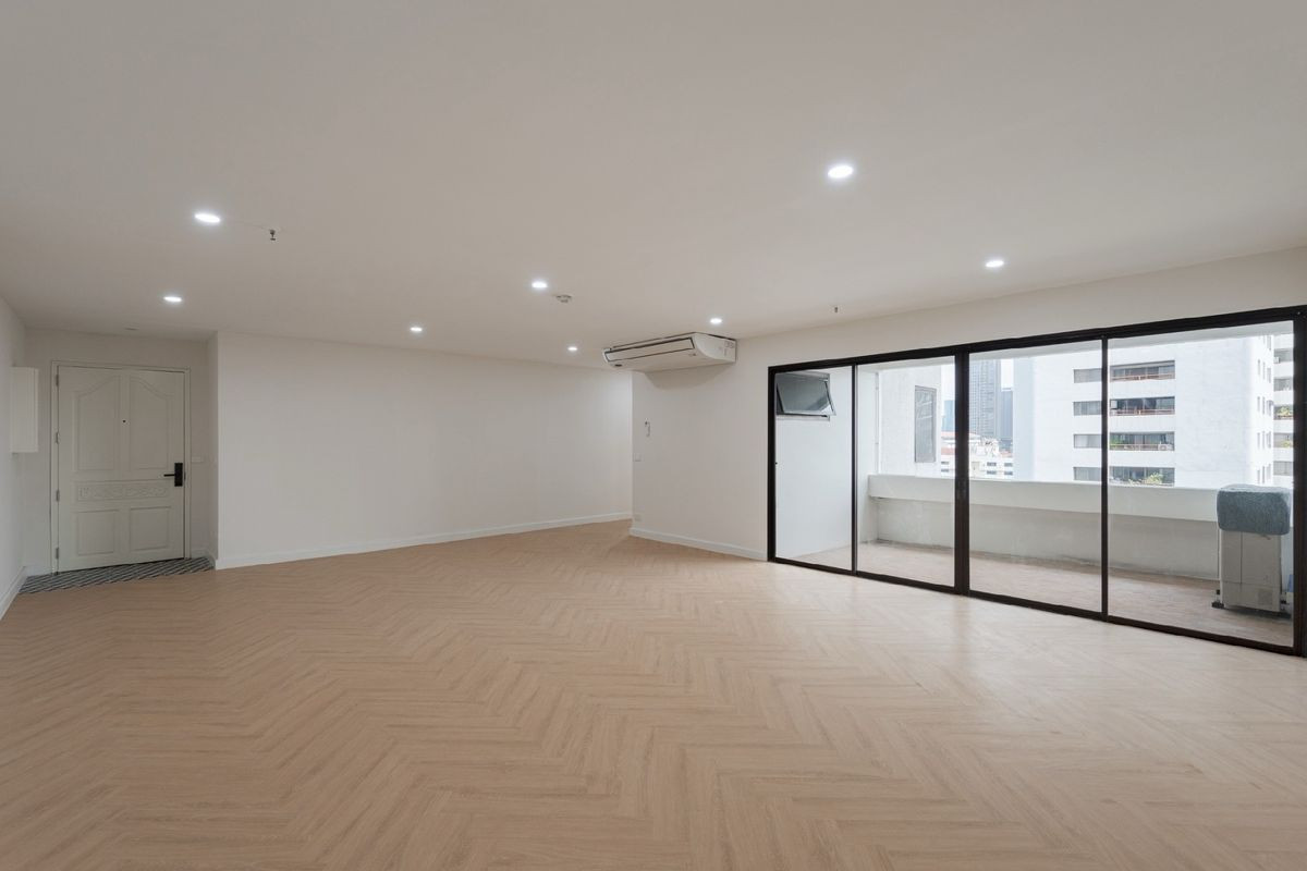 For SaleCondoSukhumvit, Asoke, Thonglor : FQ Condo for sale Prestige Towers price 14,900,000 baht [KOs260216]