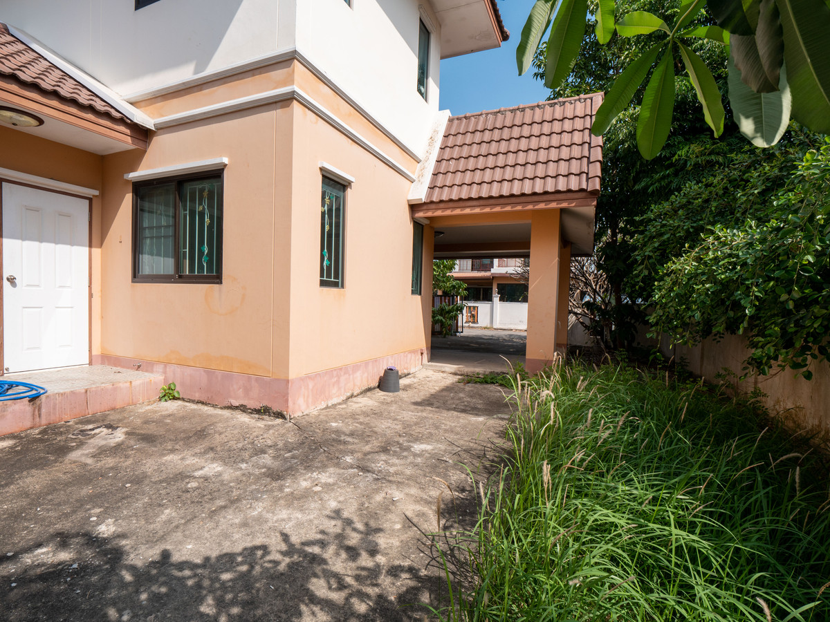 For RentHouseNonthaburi, Bang Yai, Bangbuathong : #Single house for sale #Single house for rent #Fueangsuk Village 5, corner plot 101.9 sq m.