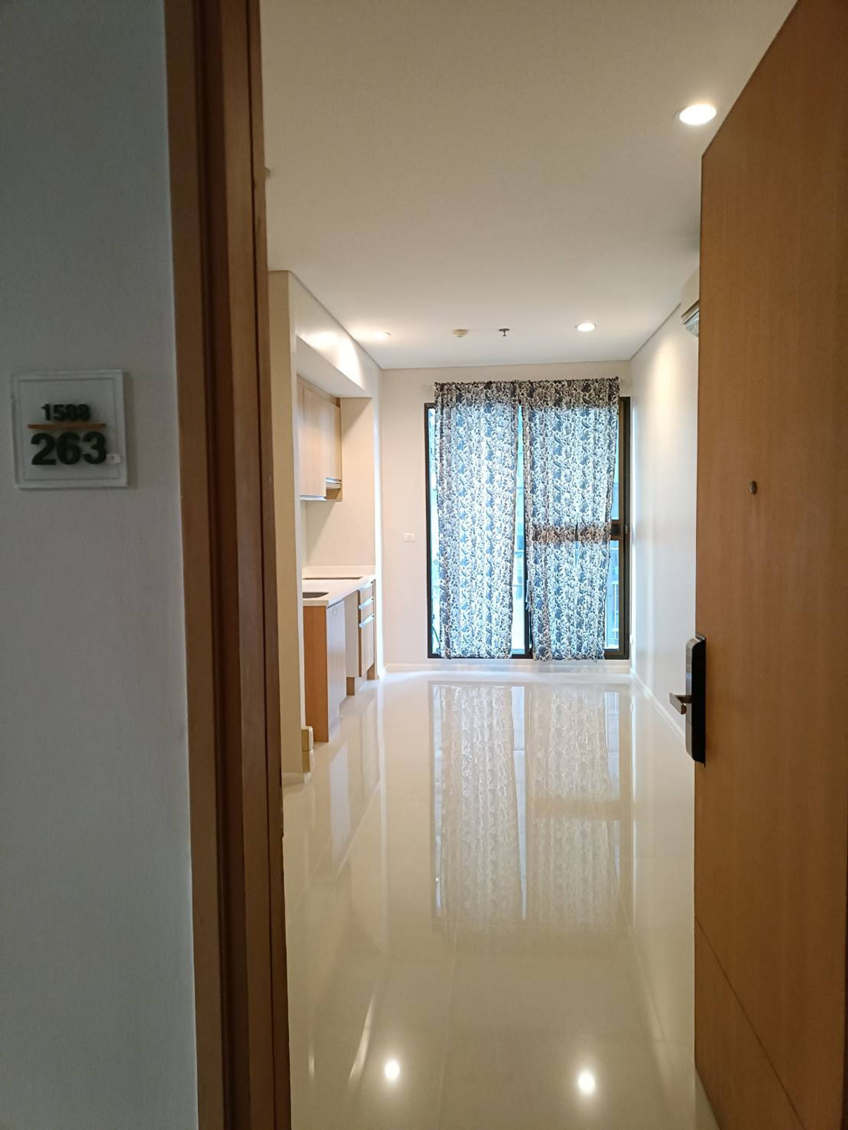 For SaleCondoRama9, Petchburi, RCA : #Condo for sale, Villa Asoke, high floor, completely renovated. Ready to move in, 22nd floor, 1 bedroom, 40.59 sq m., selling price 5.1 million baht.