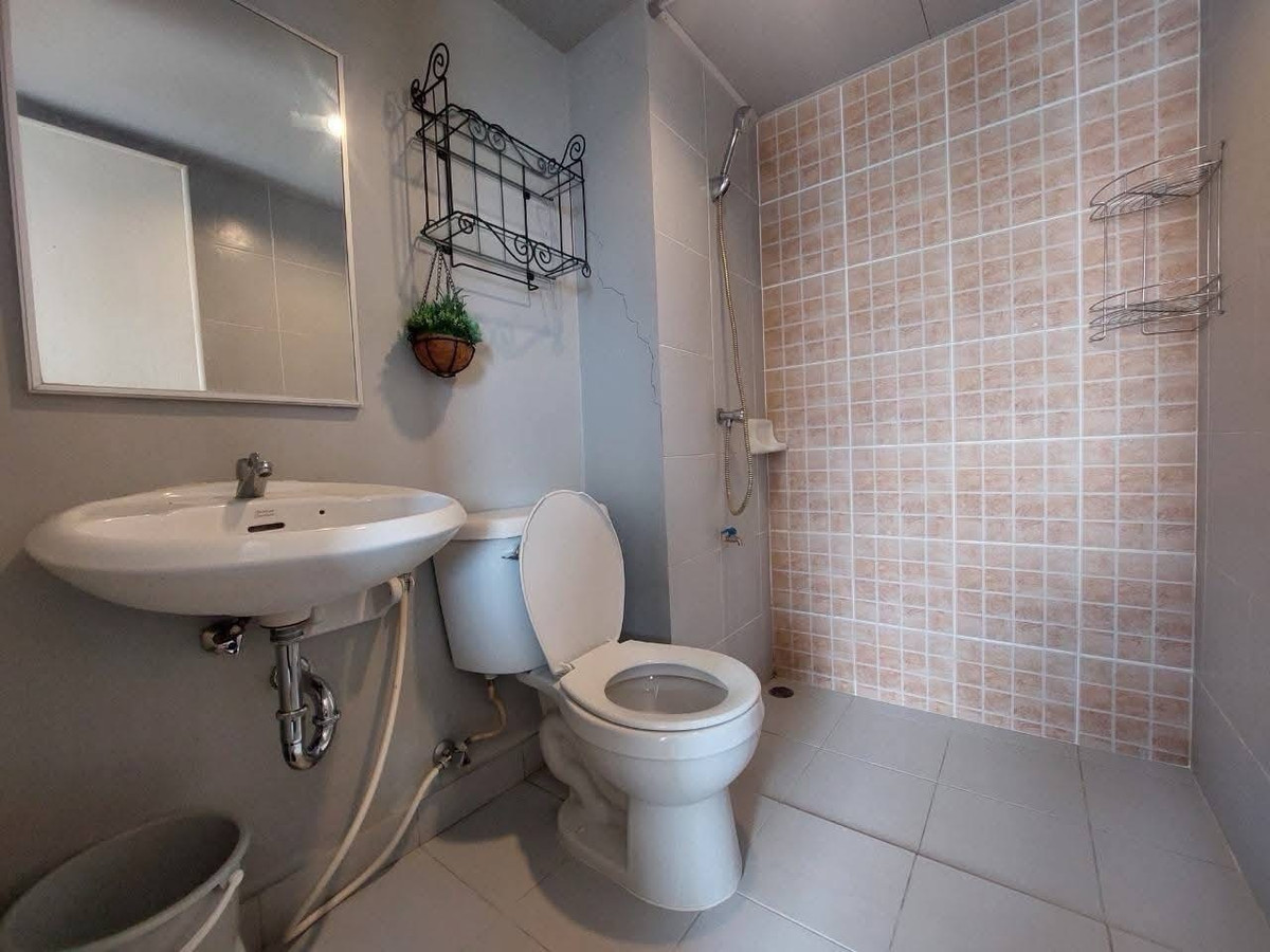 For RentCondoSamut Prakan,Samrong : For rent Lumpini Mix Theparak-Srinakarin.