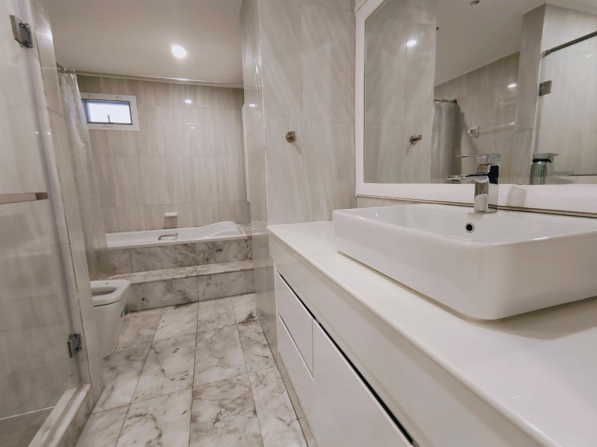 For RentSukhumvit, Asoke, Thonglor : For Rent: GM Tower (Pet Friendly) - 180,000 THB [MKr260223]