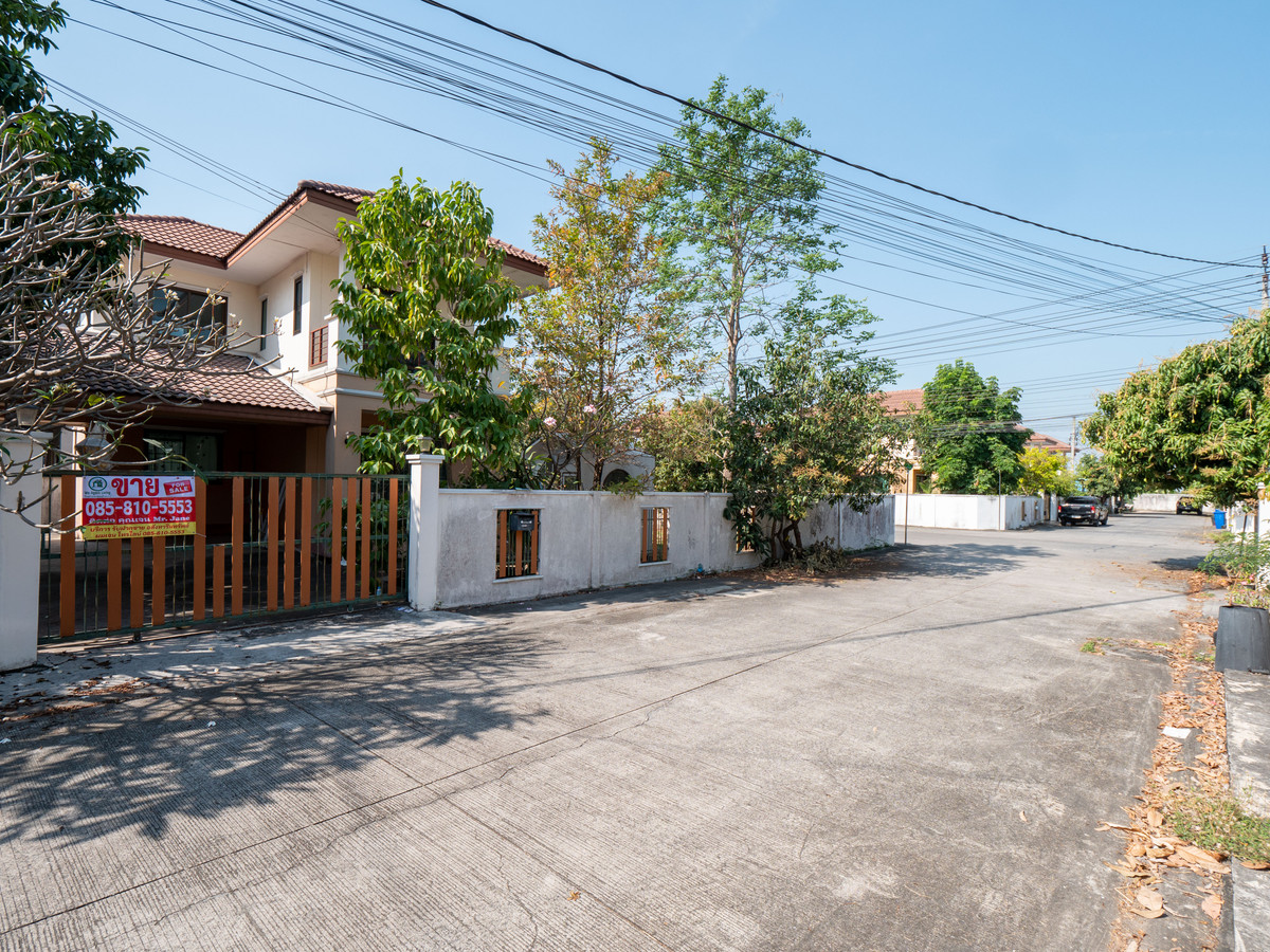 For RentHouseNonthaburi, Bang Yai, Bangbuathong : #Single house for sale #Single house for rent #Fueangsuk Village 5, corner plot 101.9 sq m.