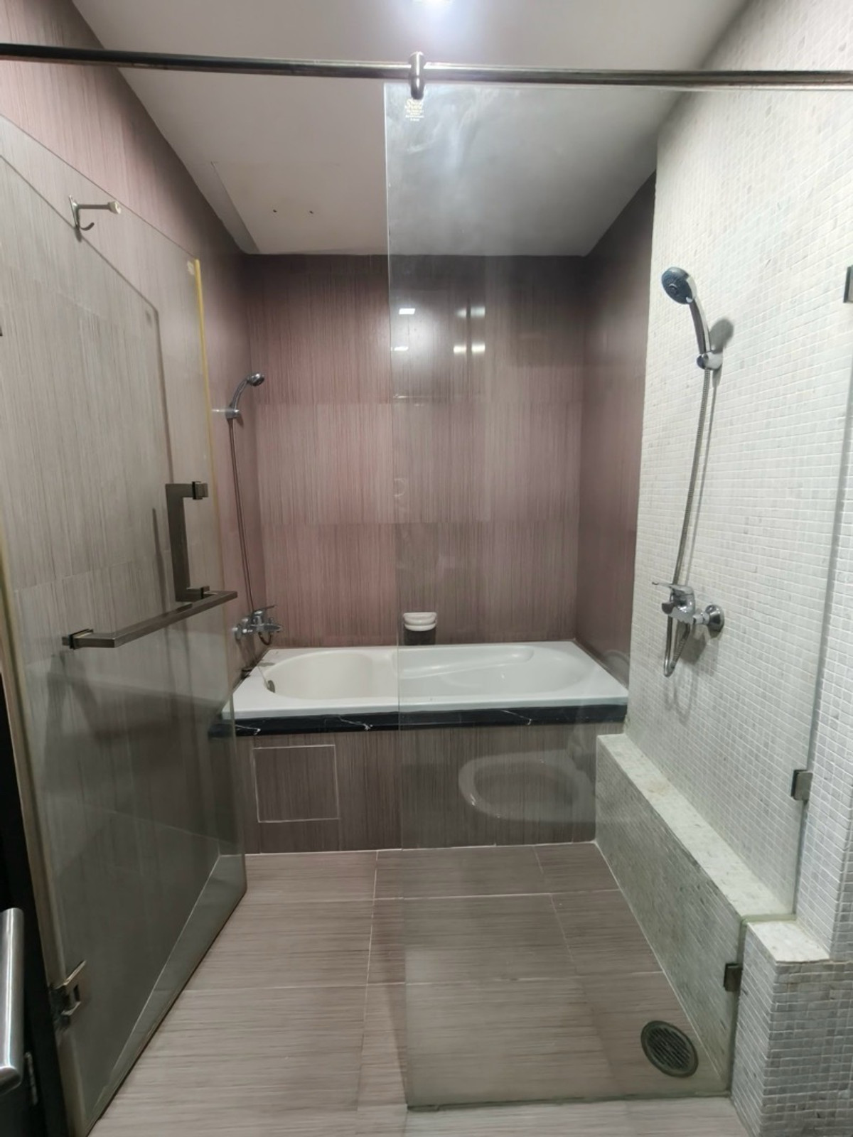 For RentCondoSukhumvit, Asoke, Thonglor : 🏡 Spacious Homey Vibe in Thonglor | Villa Sikhara