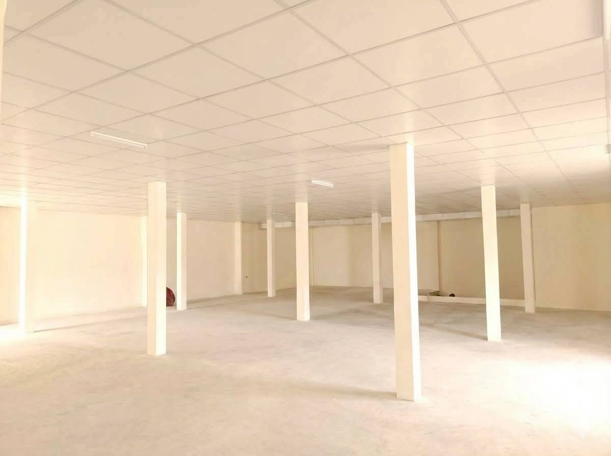 ให้เช่าบ้านสะพานควาย จตุจักร : ปล่อยเช่าพื้นที่ทำเลทอง ทำเล อินทามระ แปลงใหญ่ 307 ตร.ว. จอดรถได้ 10 คัน! เหมาะสำหรับ: ออฟฟิศสมัยใหม่ / คลินิกเฉพาะทาง / สตูดิโอ / ธุรกิจหน้าร้าน