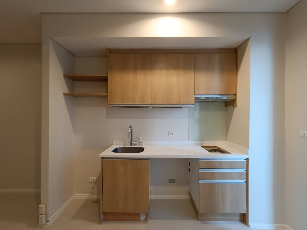 For SaleCondoRama9, Petchburi, RCA : #Condo for sale, Villa Asoke, high floor, completely renovated. Ready to move in, 22nd floor, 1 bedroom, 40.59 sq m., selling price 5.1 million baht.