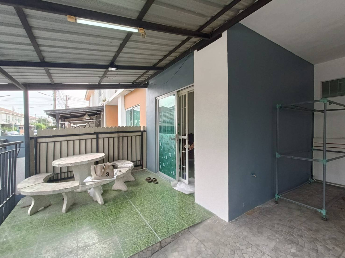 For RentTownhomeNakhon Pathom : Townhome for rent, Pruksa Ville 56, ready to move in, perfect location on the main road, next to Central Salaya.