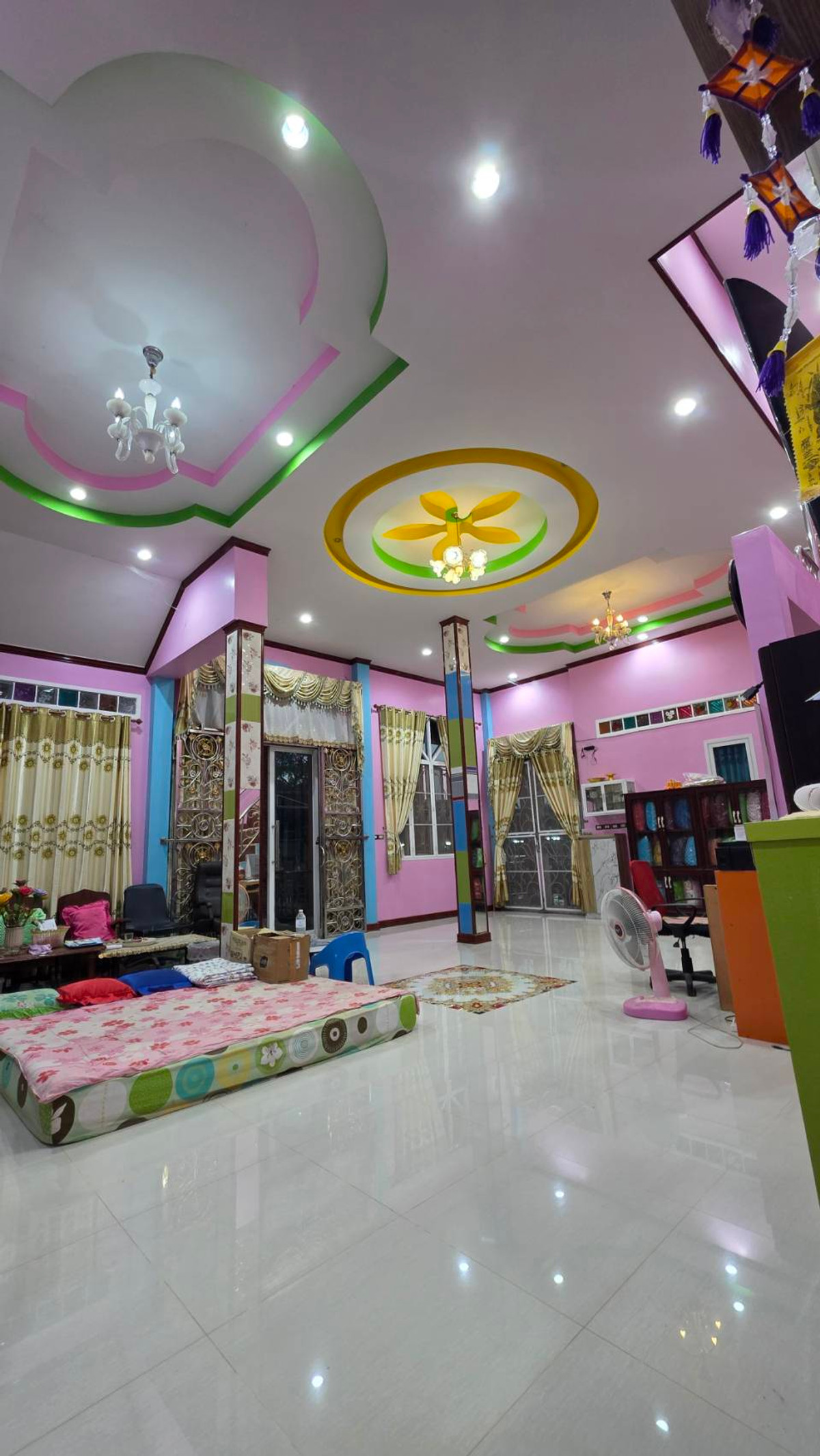 ขายบ้านสกลนคร : บ้านพร้อมที่ดิน เนื้อที่ 1 ไร่ 275 ตารางเมตร