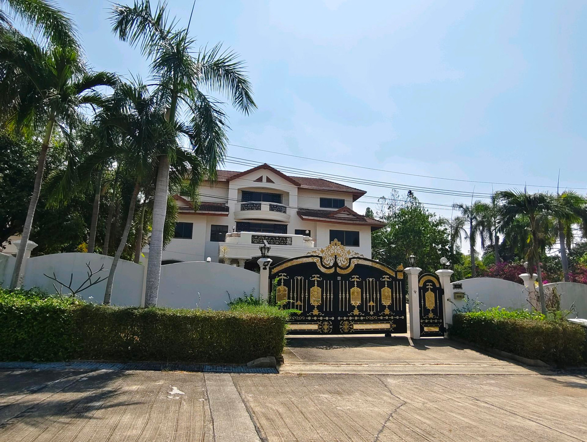 ขายพัทยา บางแสน ชลบุรี สัตหีบ : 🔥ขายด่วน🔥บ้านพูลวิลล่าพัทยา บนเนื้อที่ 1 ไร่ บ้านสุดหรู 3ชั้น 