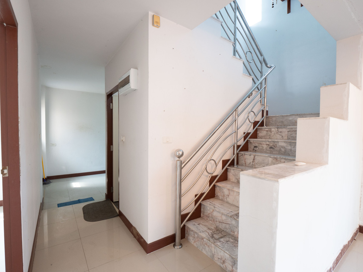 For RentHouseNonthaburi, Bang Yai, Bangbuathong : #Single house for sale #Single house for rent #Fueangsuk Village 5, corner plot 101.9 sq m.