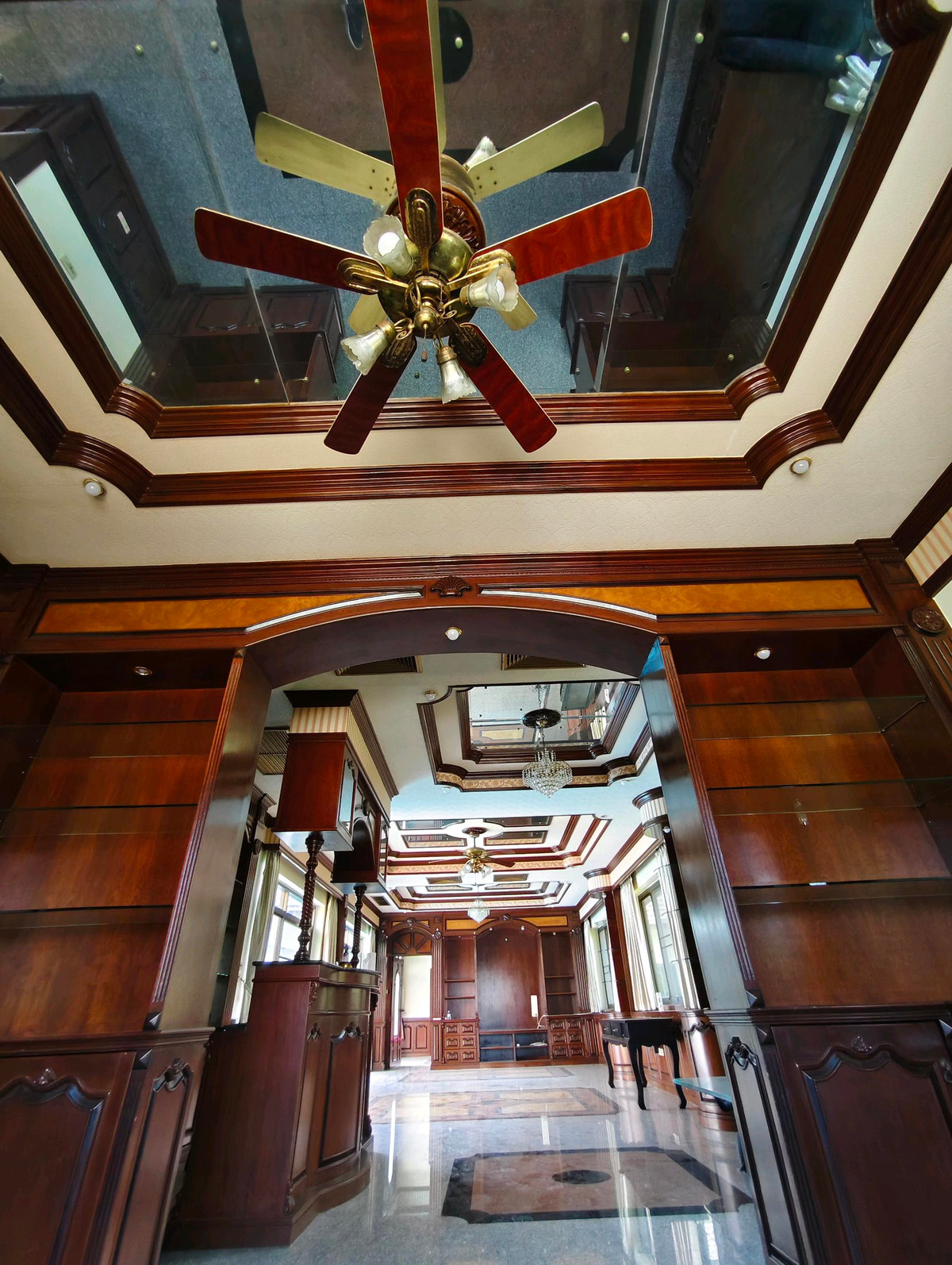 ขายพัทยา บางแสน ชลบุรี สัตหีบ : 🔥ขายด่วน🔥บ้านพูลวิลล่าพัทยา บนเนื้อที่ 1 ไร่ บ้านสุดหรู 3ชั้น 