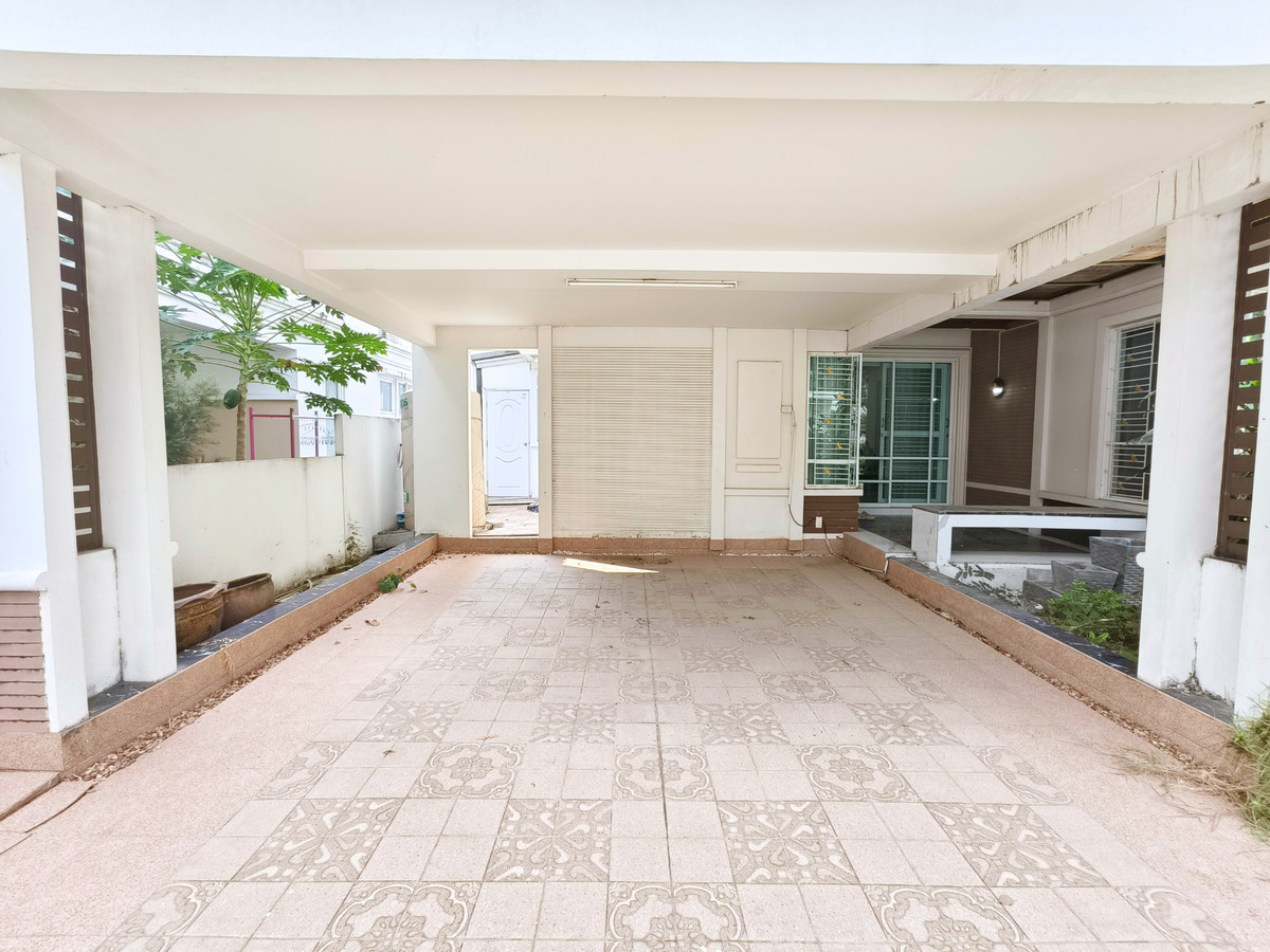 HouseLadkrabang, Suwannaphum Airport : For Sale/Rent: Detached House Home Place The Park Rama9, near the new Krungthep Kreetha Road and Nirvana Porch. 3 bedrooms, 3 bathrooms, 65 sq.wah.