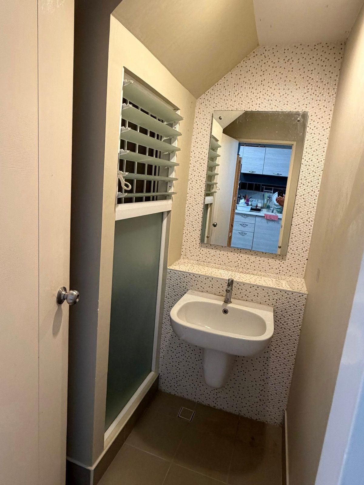 For SaleTownhomeBangna, Bearing, Lasalle : 18.1 sq m, 2 bedrooms, 3 bathrooms, 2-story townhome, Indy Bangna Km 7