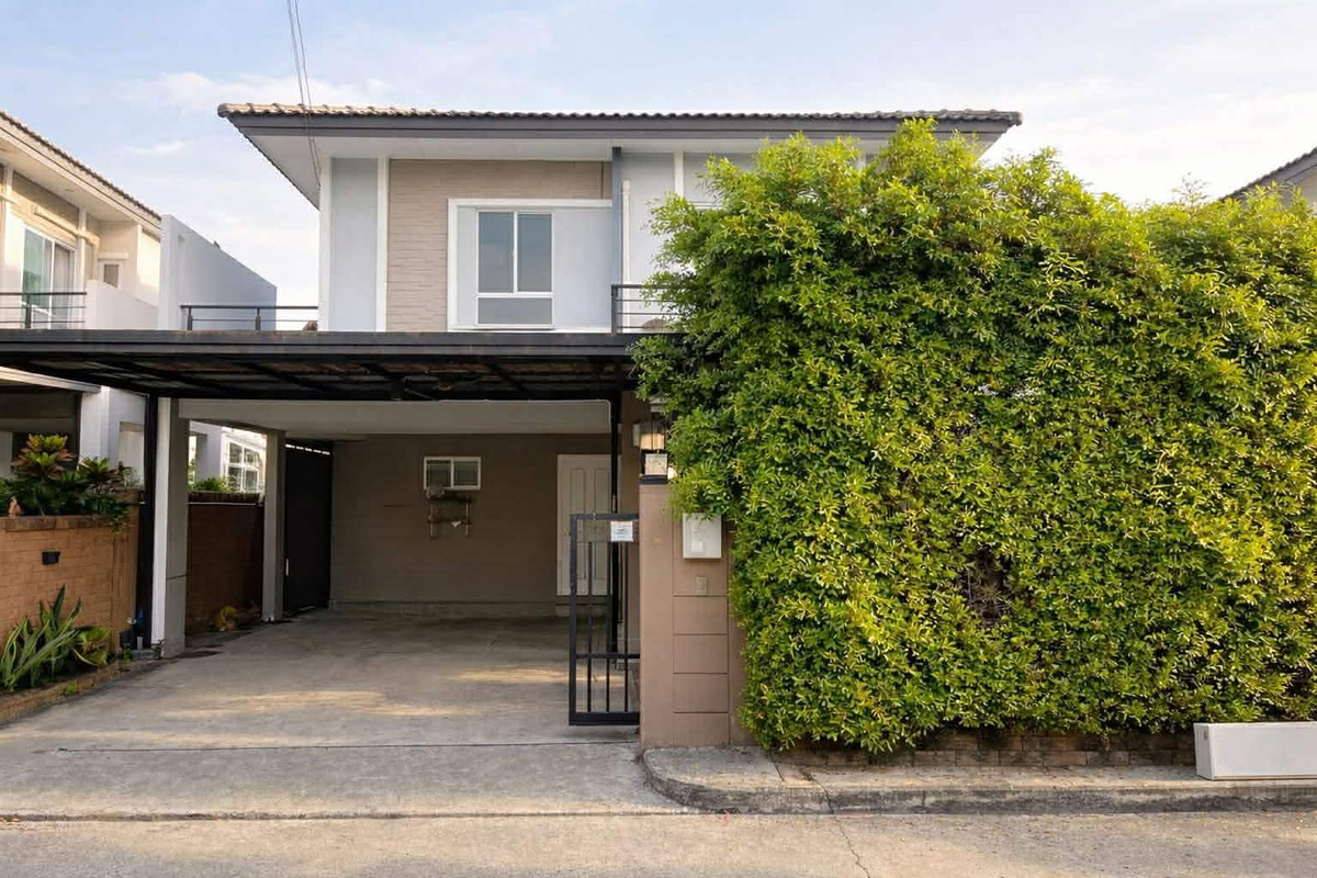 For RentHouseSamut Prakan,Samrong : Single house for rent, The Plant Thepharak, near Jazz Urban Srinakarin and the Yellow Line.