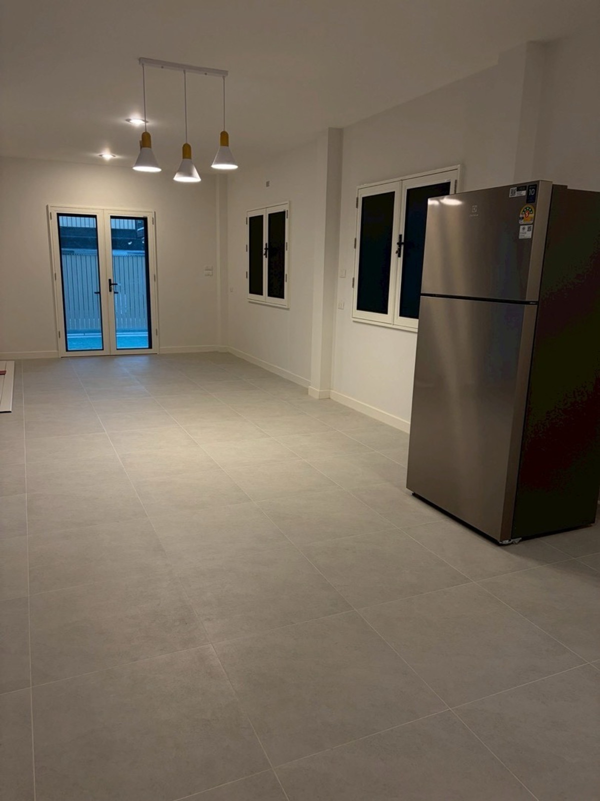 ขายบ้านรัชดา ห้วยขวาง : บ้านสร้างใหม่พร้อมขาย ทำเลใจกลางเมือง