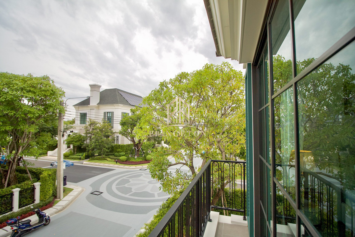 บ้านบางนา แบริ่ง ลาซาล :  บ้านเดี่ยวหรูสไตล์ Georgian เศรษฐสิริ บางนา กม.10 📞092-4252445 Setthasiri Bangna KM.10